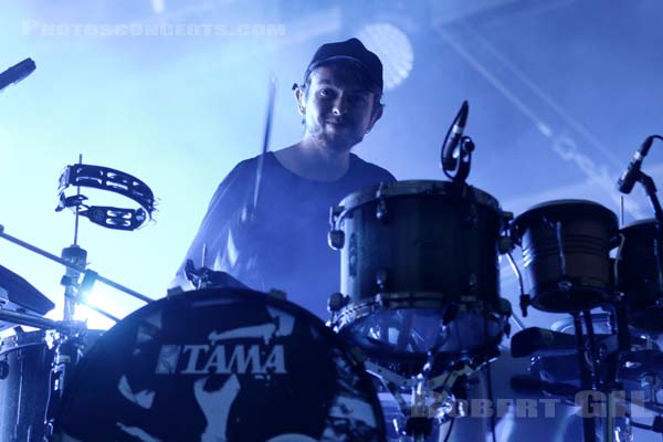 ALT-J - 2015-08-30 - SAINT CLOUD - Domaine National - Scene de la Cascade - 